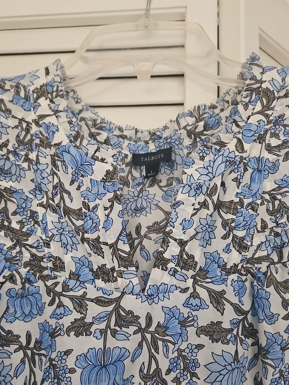 Blues And Greens And Ruffles - Picture 2 of 5